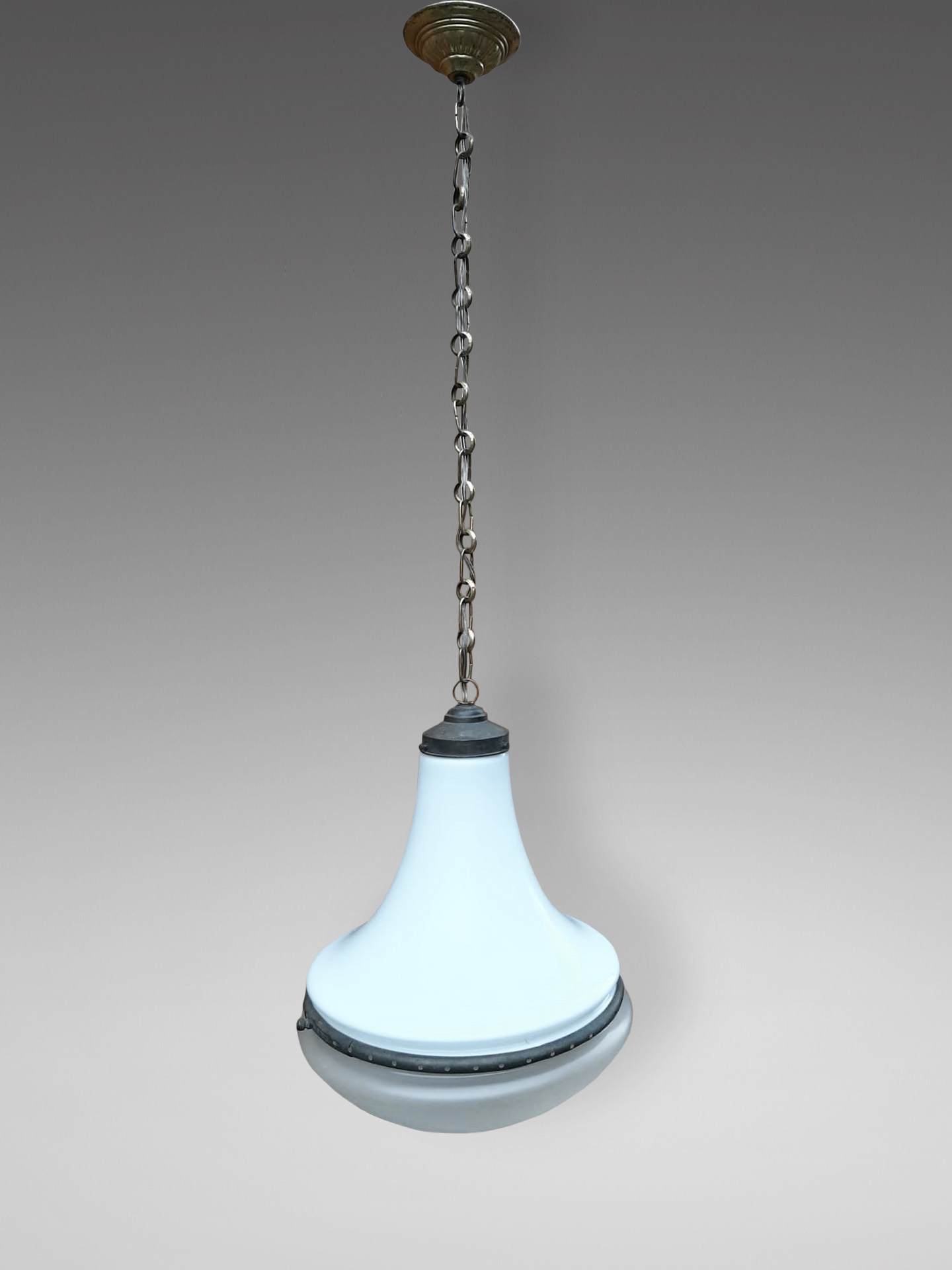 Antique Metal Lighting: Character That Outshines the Ordinary