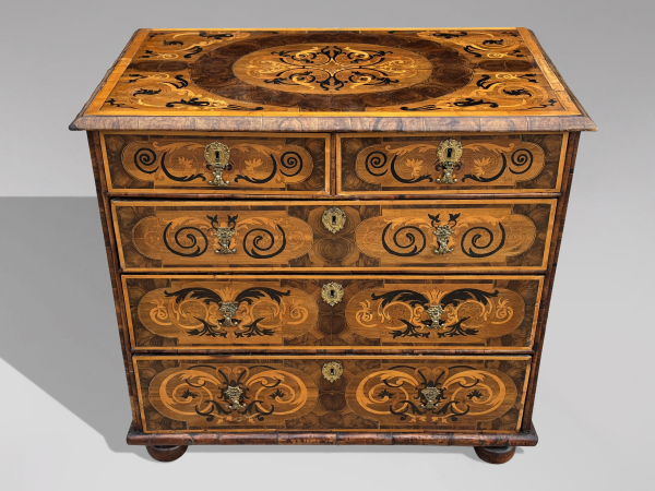 SOLD/17TH CENTURY WILLIAM & MARY PERIOD OYSTER MARQUETRY CHEST, C1