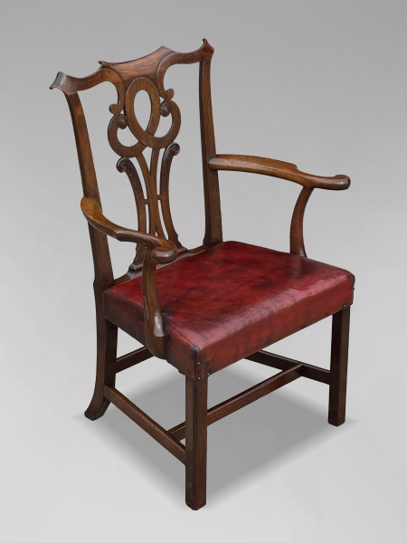 18TH CENTURY GEORGE III PERIOD MAHOGANY CHIPPENDALE ARMCHAIR, C1780