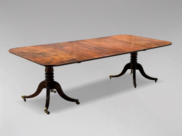 SOLD/18TH CENTURY GEORGE III PERIOD MAHOGANY DINING TABLE