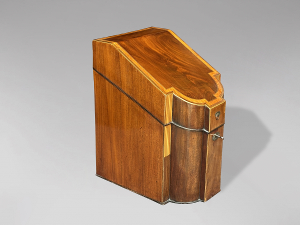 18TH CENTURY GEORGE III PERIOD MAHOGANY KNIFE BOX, C1790