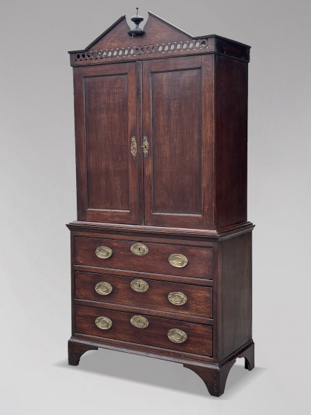 18TH CENTURY GEORGE III SMALL OAK HOUSEKEEPERS CUPBOARD, C1770