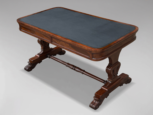 19TH CENTURY WILLIAM IV PERIOD MAHOGANY WRITING TABLE, C1835
