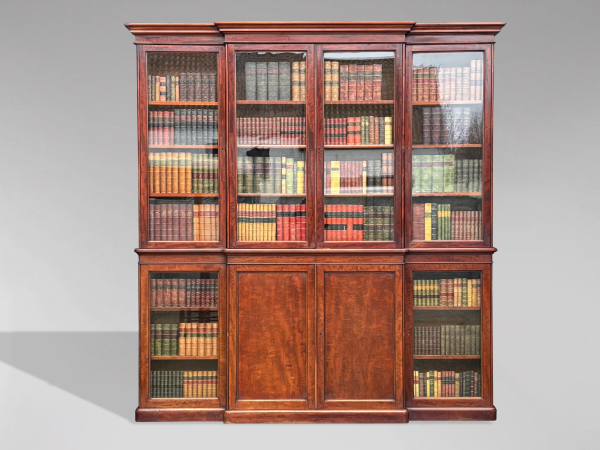 LARGE QUALITY MID 19TH CENTURY MAHOGANY BREAKFRONT LIBRARY BOOKCASE