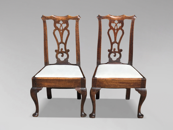 PAIR OF 18TH CENTURY GEORGE III OAK CHIPPENDALE SIDE CHAIRS, C1780