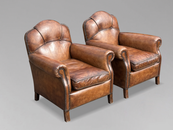 PAIR OF MID 20TH CENTURY FRENCH LEATHER CLUB ARMCHAIRS, C1960