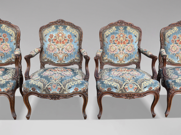SET OF 4 19TH CENTURY FRENCH LOUIS XV STYLE FAUTEUIL ARMCHAIRS, C1860