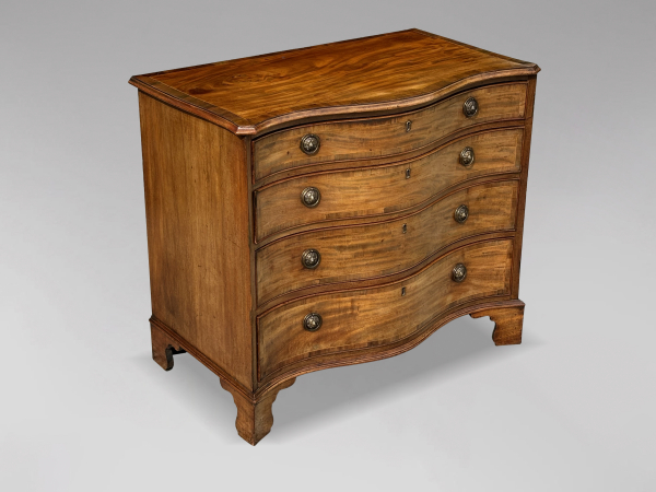 SOLD/18TH CENTURY GEORGE III PERIOD SERPENTINE CHEST OF DRAWERS